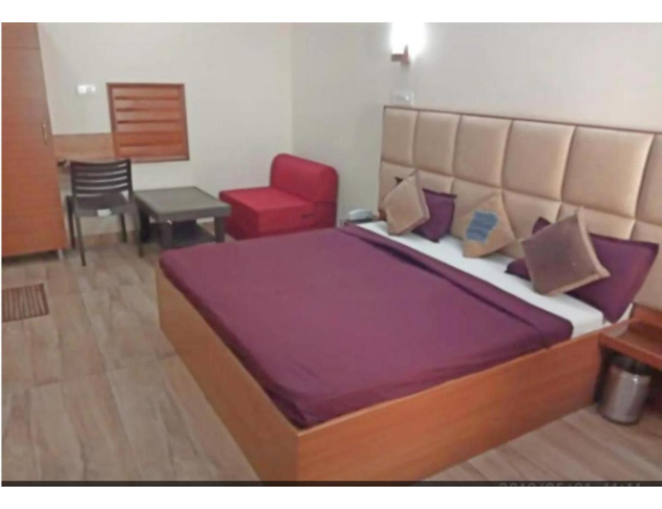 Hotel Basera Guest House, Saharanpur Eksteriør billede