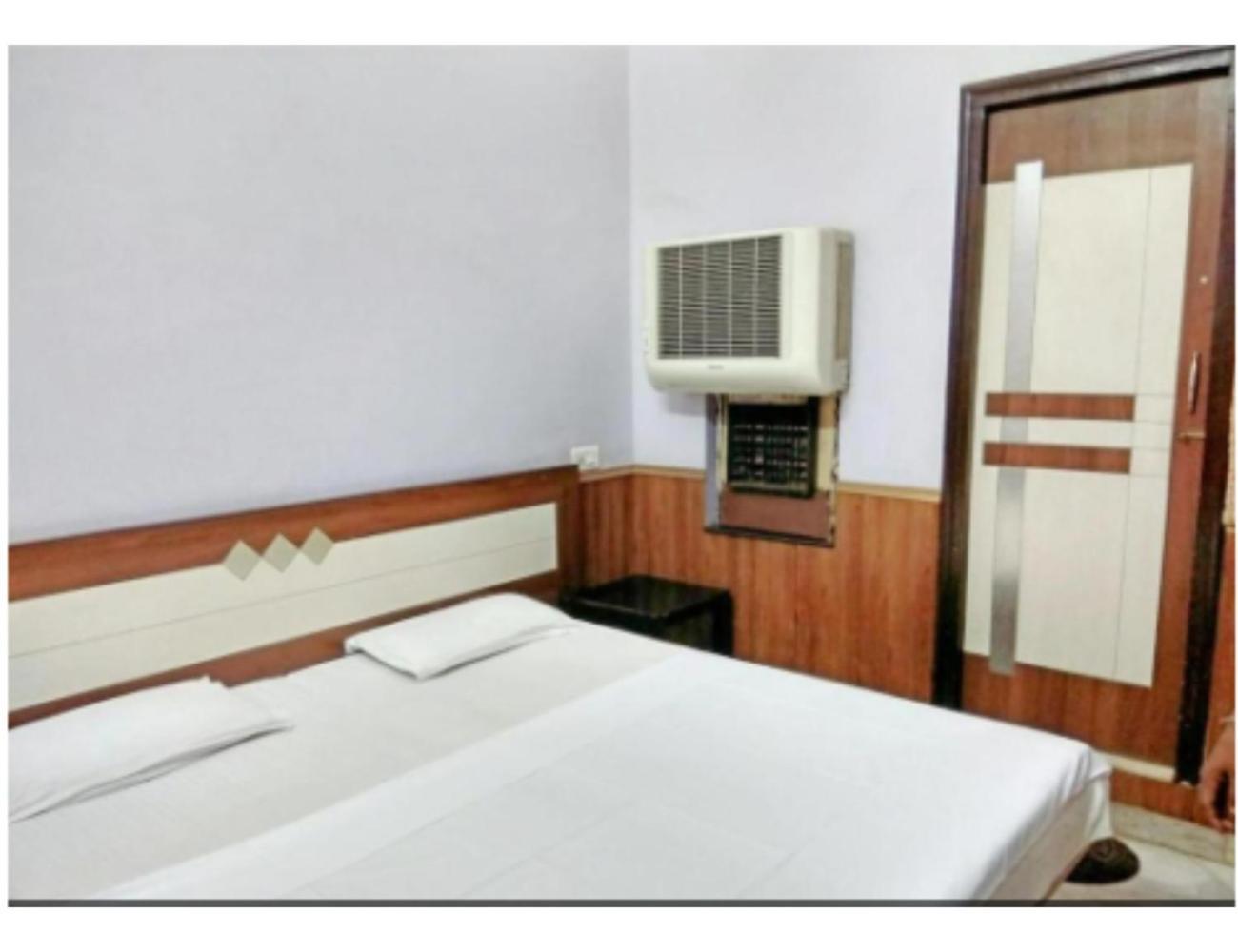 Hotel Basera Guest House, Saharanpur Eksteriør billede